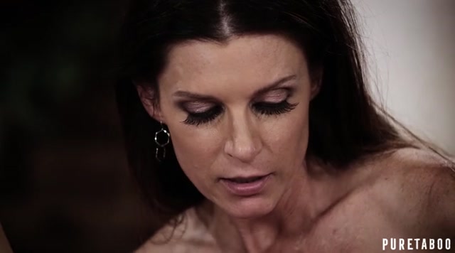 Puretaboo_presents_India_Summer__Whitney_Wright_in_A_Mothers_Choice_-_17.10.2017.mp4.00009.jpg