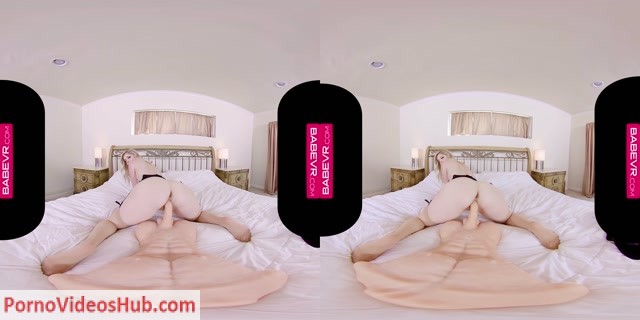 BabeVR_presents_Charlotte_Stokely_in_Charlottes_Bed_-_06.06.2018.mp4.00012.jpg