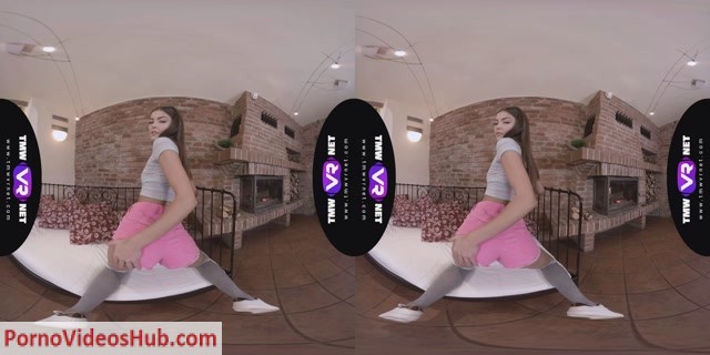 TmwVRNet_presents_Cindy_Shine_in_Hot_Solo_before_Cuckolds_Humiliation_-_14.10.2018.mp4.00003.jpg