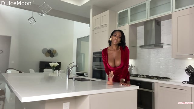 Iwantclips_presents_dulcemoon_in_Dulcemoon_lets_make_love_in_the_kitchen____50.00__Premium_user_request_.mp4.00003.jpg