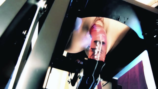 Watch Online Porn – MyFreeCams Webcams Video presents Girl AnnaMolli in Sex Rocker (MP4, FullHD, 1920×1080)
