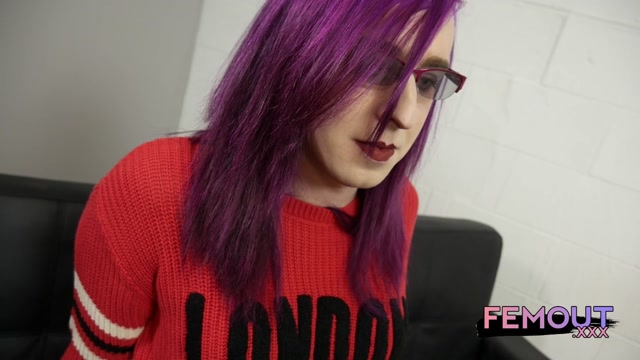 Femout.xxx_presents_Scout_London_Likes_Her_Dildo__-_21.03.2017.mp4.00001.jpg