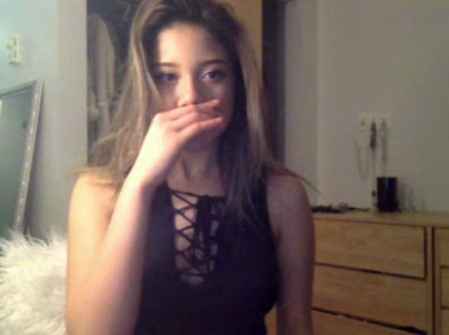 MyFreeCams_Webcams_Video_presents_Girl_Saintluciifer_in_Flashes_Her_Tits_First_time.mp4.00015.jpg