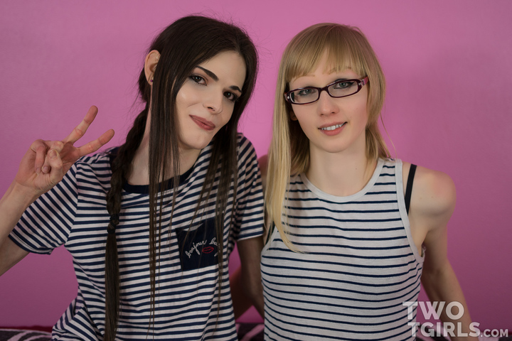 1_Twotgirls_presents_Kira_Crash_and_Nora_Ivchenko_in_French_Girl_Gets_Fucked_-_30.03.2018.jpg