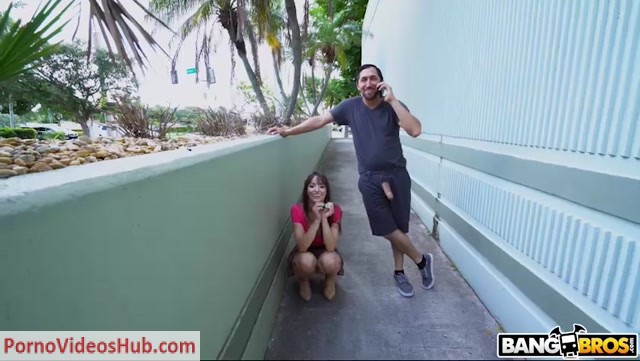 Watch Online Porn – BangBros – PublicBang presents Lexi Luna in Lexi Having Wild Fun Around The City – 22.07.2018 (MP4, SD, 852×480)