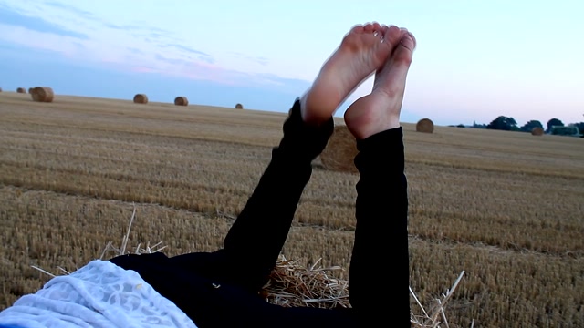 Watch Online Porn – ManyVids presents Amateur Girls Feet From Poland – H!GH HEELS _ SWEATY FEET (MP4, HD, 1280×720)