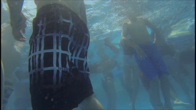 Watch Online Porn – Underwater swimsuit tracking – YMUW-1036 (MP4, FullHD, 1920×1080)
