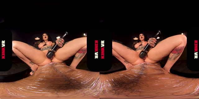 Watch Online Porn – KinkVR presents Cruel Cocoon – Arabelle Raphael (MP4, UltraHD/4K, 5400×2700)