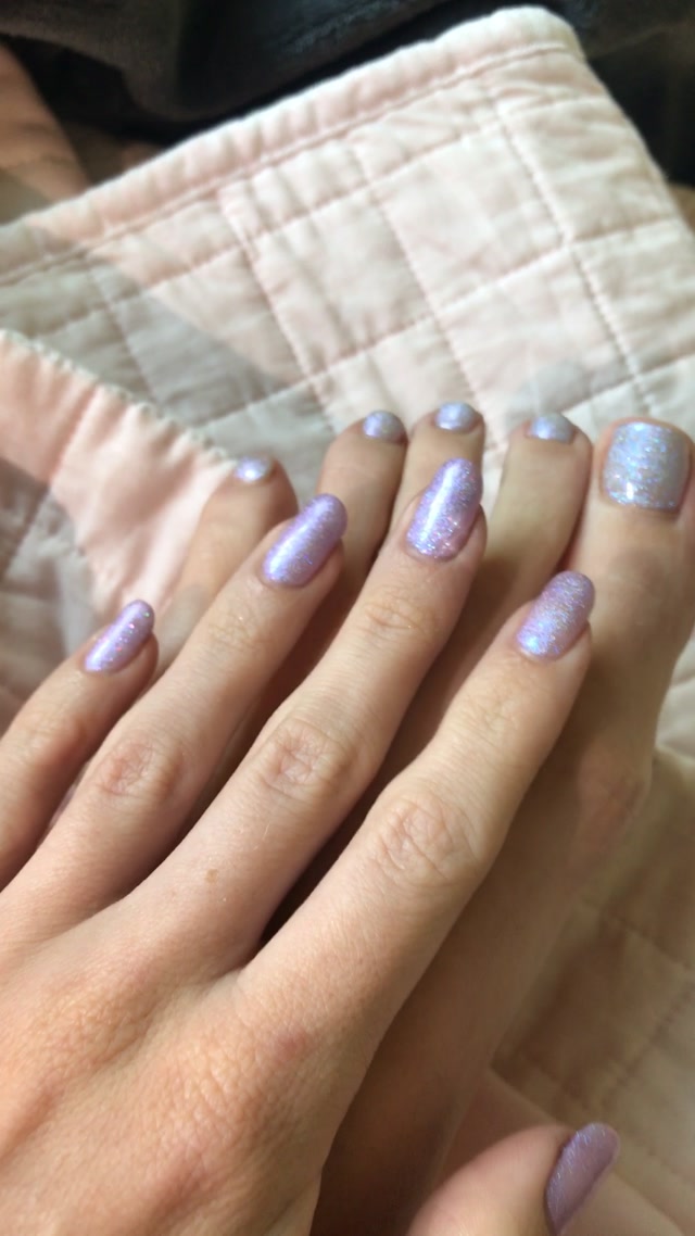 Watch Online Porn – OnlyFans presents London Lix in 2019-10-16 Suuuuper sparkly holographic mani pedi. Thanks to the (MP4, UltraHD/2K, 1080×1920)