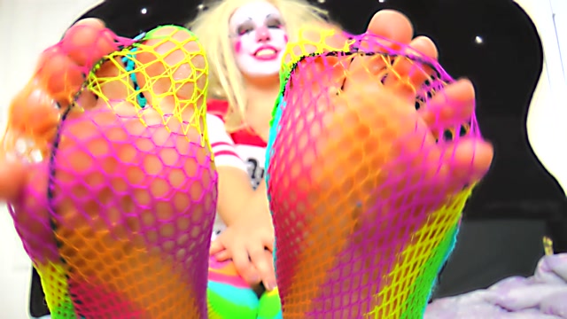 Watch Online Porn – Kitzi Klown – Total Clown Worship (MP4, FullHD, 1920×1080)