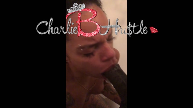 CharlieBHustle_in_Hair_wash_day___cum_right_on_my_face.mp4.00009.jpg