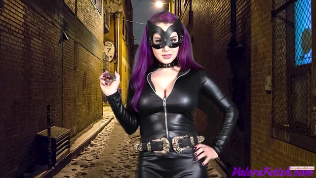 Watch Online Porn – Iwantclips presents Goddess Valora in Catwoman’s Curse – $12.00 (Premium user request) (MP4, FullHD, 1920×1080)