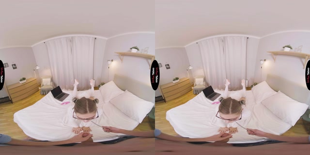 Watch Online Porn – Virtualtaboo presents Playing With Pet Sister – Eva Elfie (MP4, UltraHD/2K, 3840×1920)