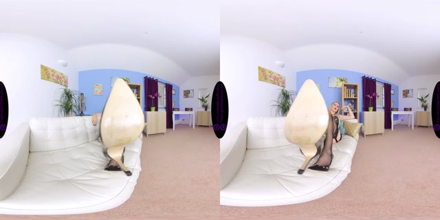 Watch Online Porn – Lingerie Foot Tease VR (MP4, UltraHD/2K, 3840×1920)