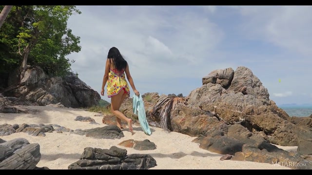 Watch Online Porn – MetArt presents Kahlisa – Paradise Beach – 15.09.2020 (MP4, HD, 1280×720)