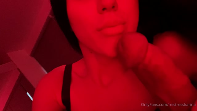 mistresskarina_15-08-2020_You_re_more_jealous_of_me_getting_to_suck_this_big_.mp4.00001.jpg