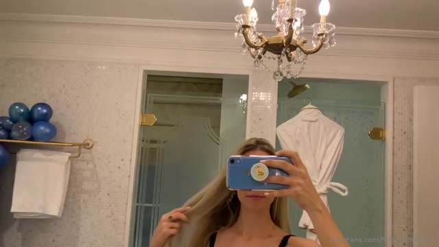 Watch Online Porn – findomchristine 15-12-2019 Chilling in a suite for an event at the Plaza. (MP4, HD, 1280×720)