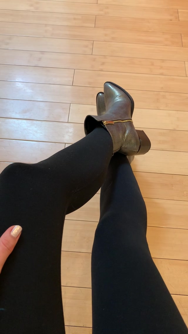 Watch Online Porn – findomchristine 30-10-2019 Loving these boots. Bought by a very good slave. (MP4, UltraHD/2K, 1080×1920)