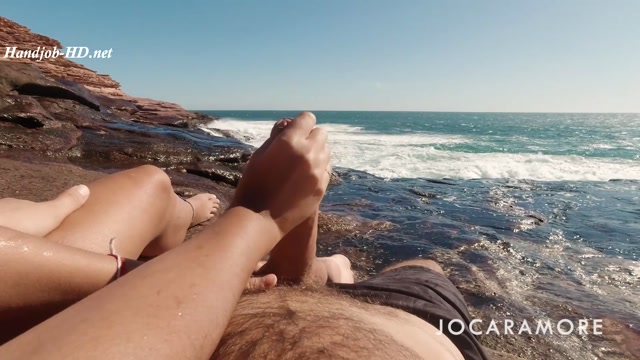 Watch Online Porn – A Handjob in Paradise, Cumshot with View – JocarAmore (MP4, FullHD, 1920×1080)