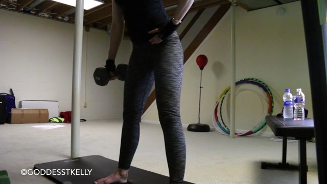 GoddessTKelly Post-Workout Sweaty Pits Tease 00008