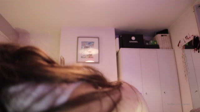 Florescent asmr leak