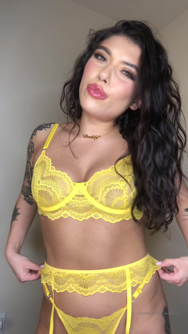 Watch Online Porn – Valentina Fox ineedvalentina 08-01-2020-18357421-You love Me of course you do bitch (MP4, UltraHD/2K, 1080×1920)