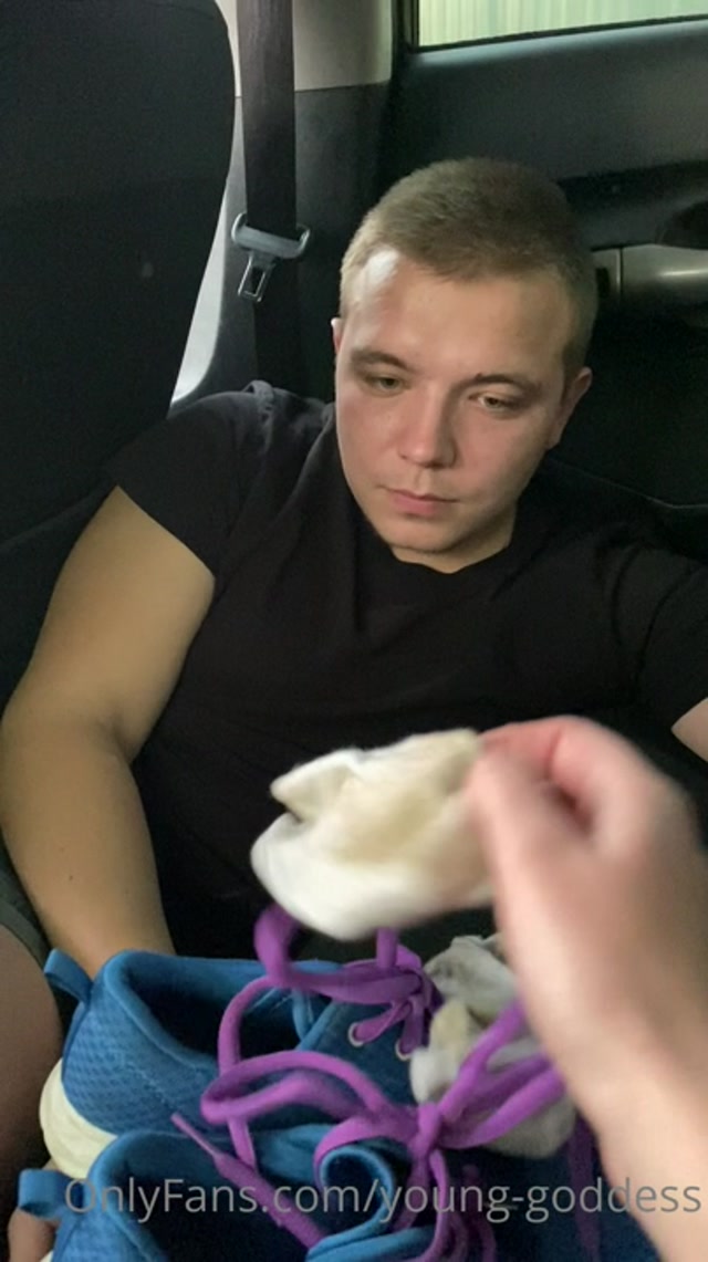 Watch Online Porn – He Worships My Stinky Socks And Sneakers After The Gym – RUSSIAN YOUNG GODDESS (MP4, HD, 404×720)