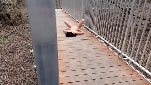 Watch Online Porn – Liliane Hart – Public Path Naked Dildo Fuck (MP4, FullHD, 1920×1080)