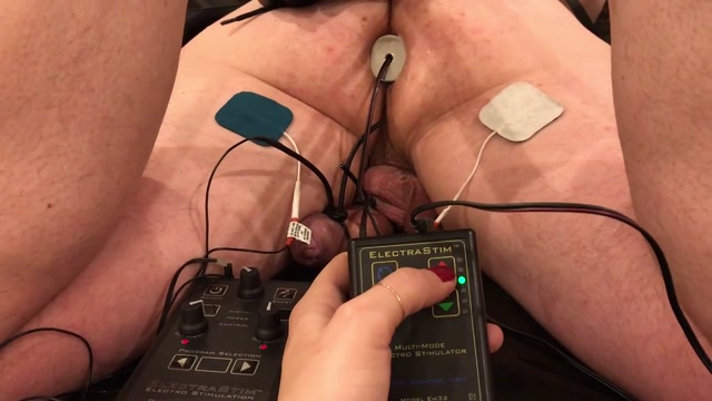 Gynarchy Goddess 30-11-2018 - just love a highly charged E Stim butt plug look  00005