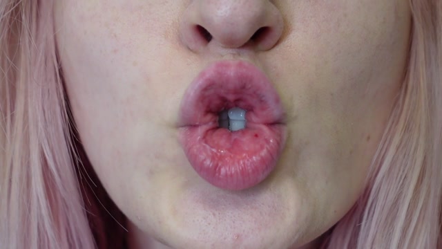 Sofie Skye - german lip fetish square lips 00013