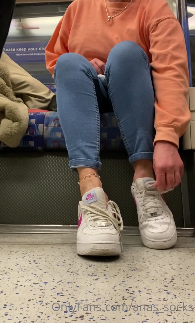 anas socks 12-04-2021-2081198706-You know how much I love to show off my sweaty socks in a public transport after a long da 00007