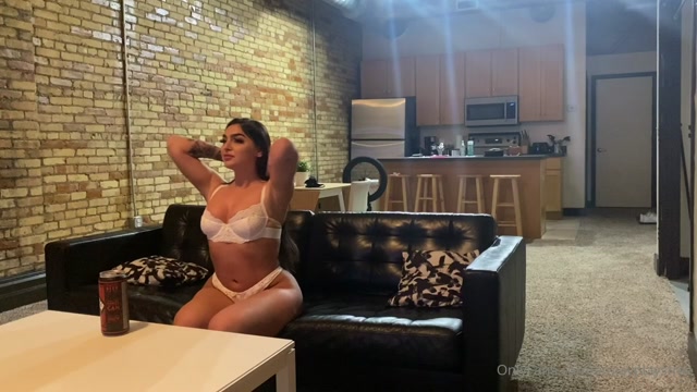 Emily Rinaudo aka emjayplays 2 sextape 4 blowjob vids 4 00003