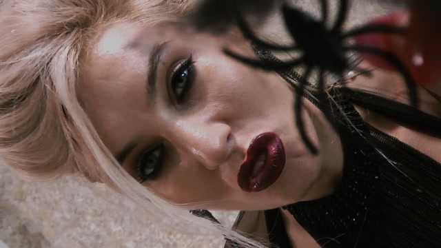 Watch Online Porn – Goddess Celine – Kiss My Creepy Lips (MP4, FullHD, 1920×1080)
