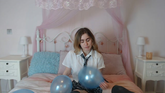 Lola Rae UK - School girl balloon-fetish play 00001