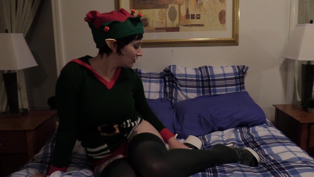 Bettie Bondage - The Belated Christmas Elf Needs Anal 00000
