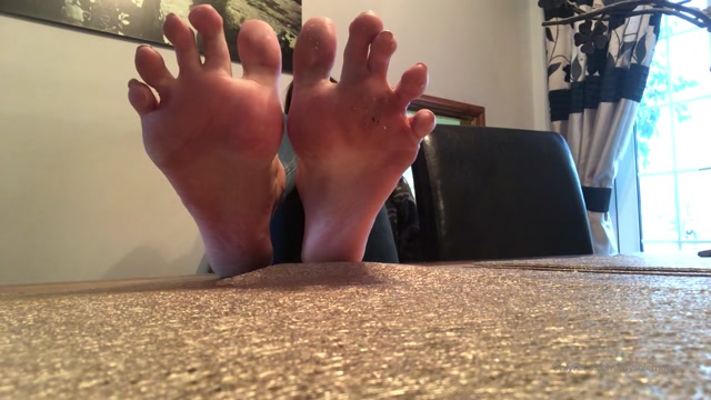 Watch Free Porno Online – My Sole mate – Just been to the beach today so my soles are a little sandy_678 (@mysolemate) (23.08.2019) (MP4, HD, 1280×720)
