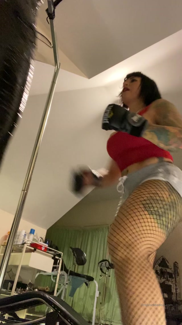 Working Up A Good Sweat With A Workout On My Human Punchbag – MISTRESS AVA VON MEDISIN 00013