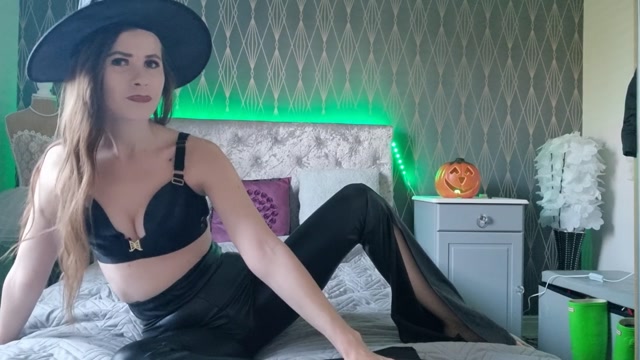 Watch Online Porn – Brook Logan – Witchy Halloween Homewrecker (MP4, FullHD, 1920×1080)