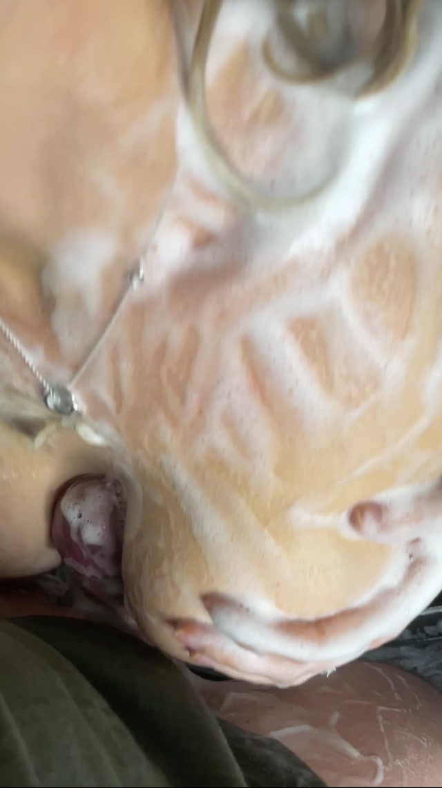 Watch Online Porn – Mr and Mrs Jizz – Pumping Cum Into My Wifes Mouth After Soapy Titjob and Blowjob (Premium user request) (MP4, UltraHD/2K, 1078×1920)