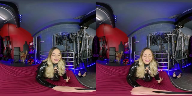 The English Mansion - Tainted Maitrise - Owned Chastity Bitch - VR 00013