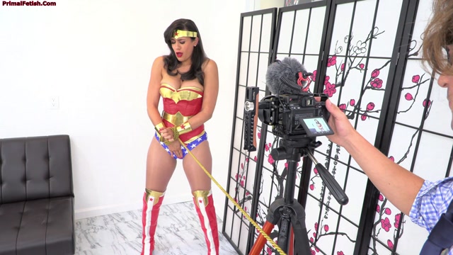 penny barber wonder woman – tricked and tied by her own lasso 00001