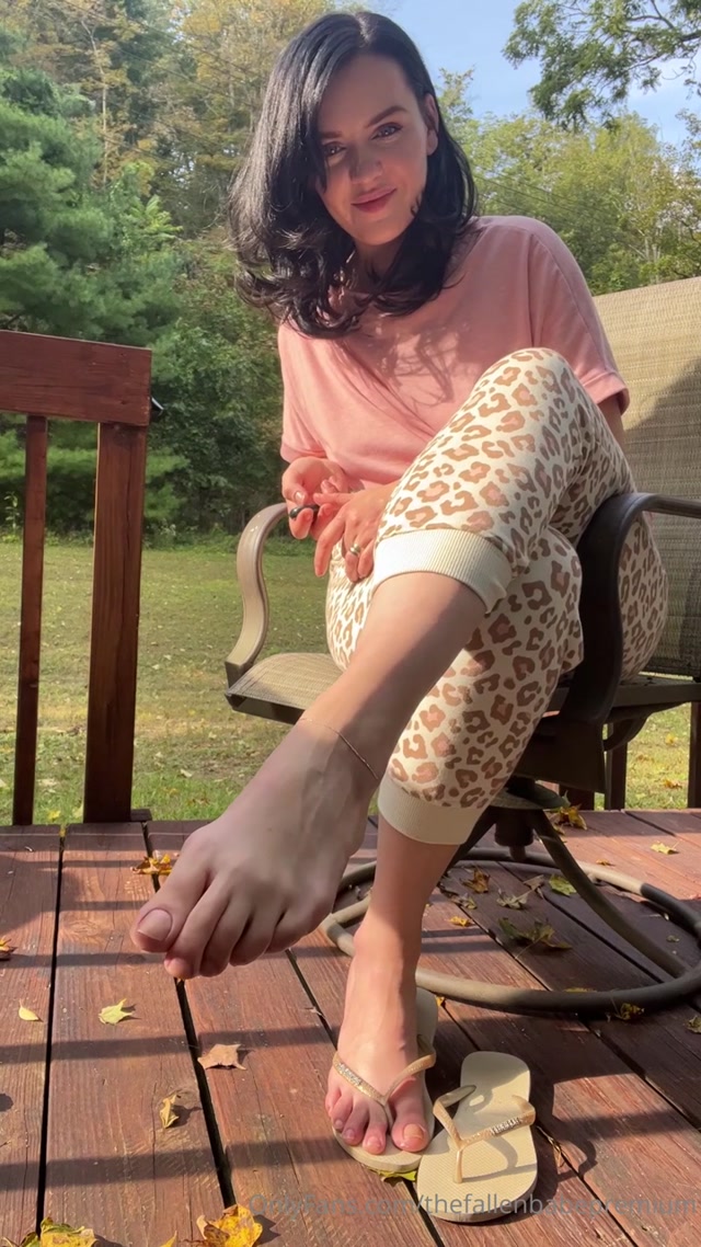 thefallenbabepremium 23-10-2023-3060293373-Haven’t posted a nice and wholesome foot tease in 00015