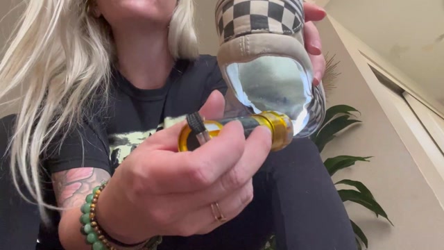 Sorceressbebe - My Dirty Shoes And Socks Are Worth More 00001
