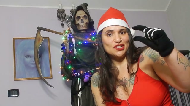 Watch Online Porn – Miss Urbex – Hexmas CEI Party With The Grim Reaper (MP4, HD, 1280×720)