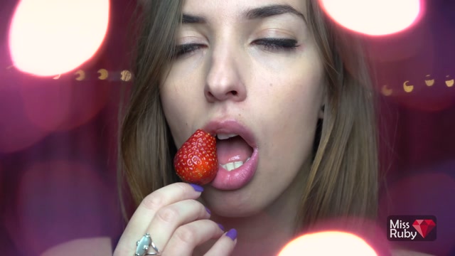 Sweet Bunny - Strawberry ASMR - Mouth Eating Sounds 00003