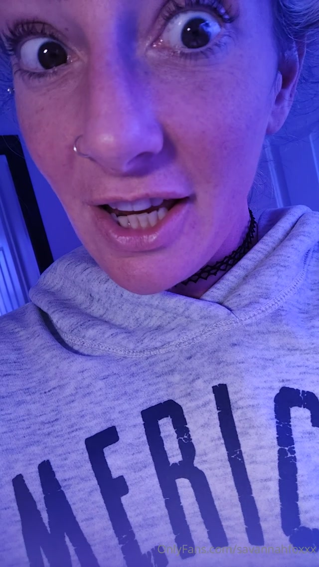 savannahfoxxx 22-01-2024-3172581439-I had Mexican food and I seriously cannot stop farting Listen to this huge fart do you think I shou 00001