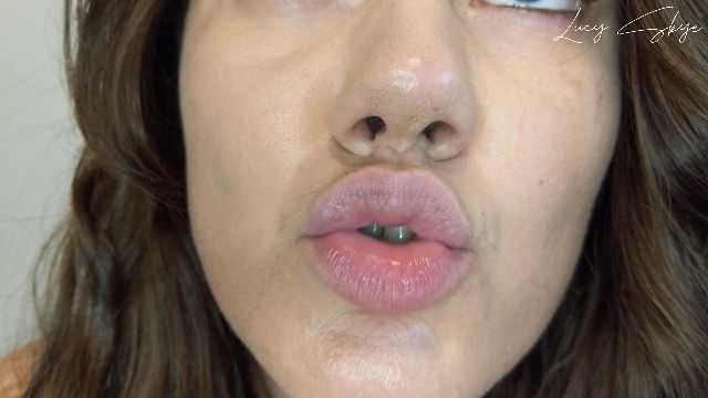 Lucy Skye – Mouth and Tongue Appreciation (MP4, FullHD, 1920×1080)