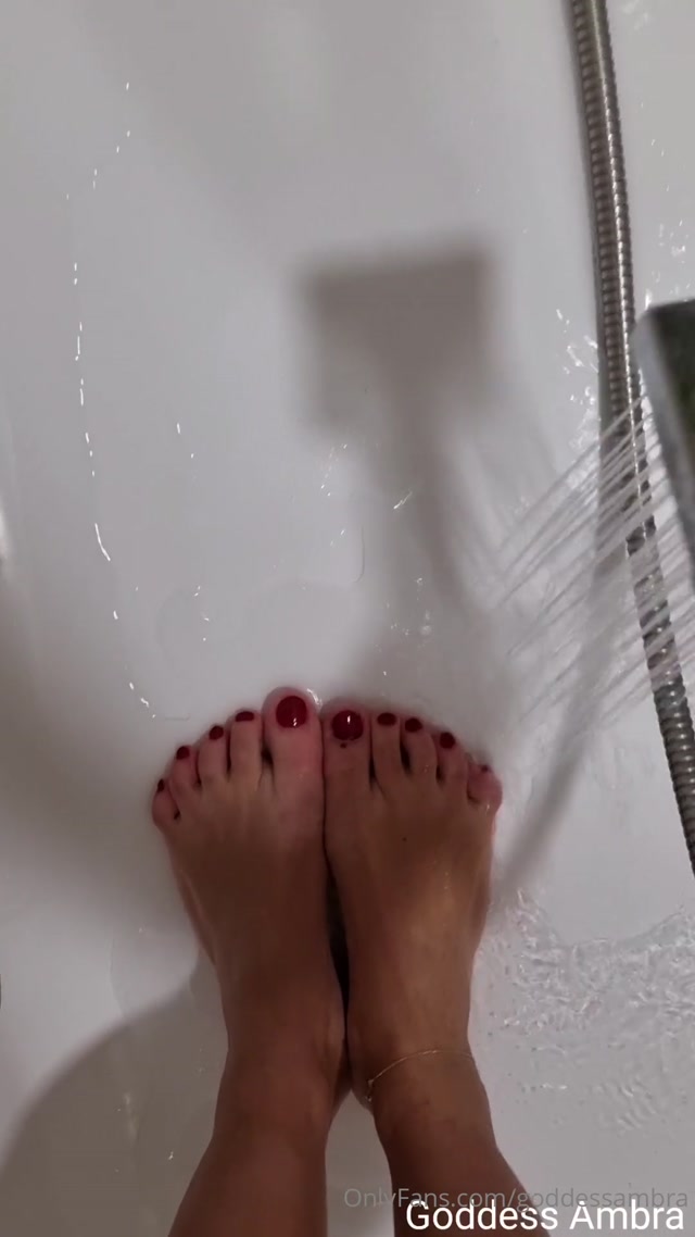 goddessambra 22-01-2024-3172455193-A fresh delicious pedicure will always make your mouth drool right foot slut FootFetish Pedicure_1 00000