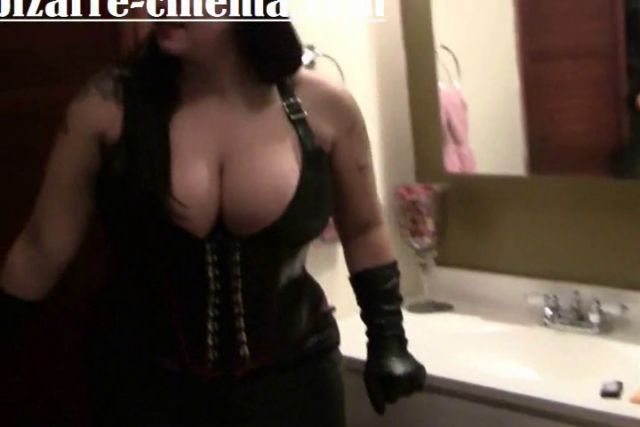 Watch Online Porn – Bizarre Cinema – Mistress Xena – 3 Dommes – Three Dommes _ A Dufus – part 1 (MP4, SD, 720×480)