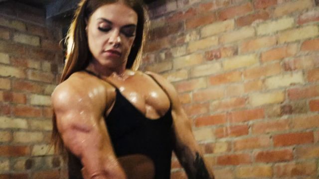 Watch Online Porn – HennessyBeefcake Slow Motion Bicep And Pec Flex (MP4, FullHD, 1920×1080)